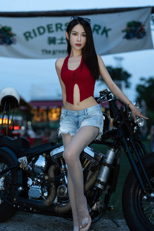 成人淫黄大全免费播放